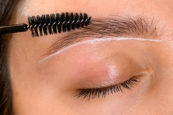 Curso de Dise&ntilde;o y Perfilado de Cejas